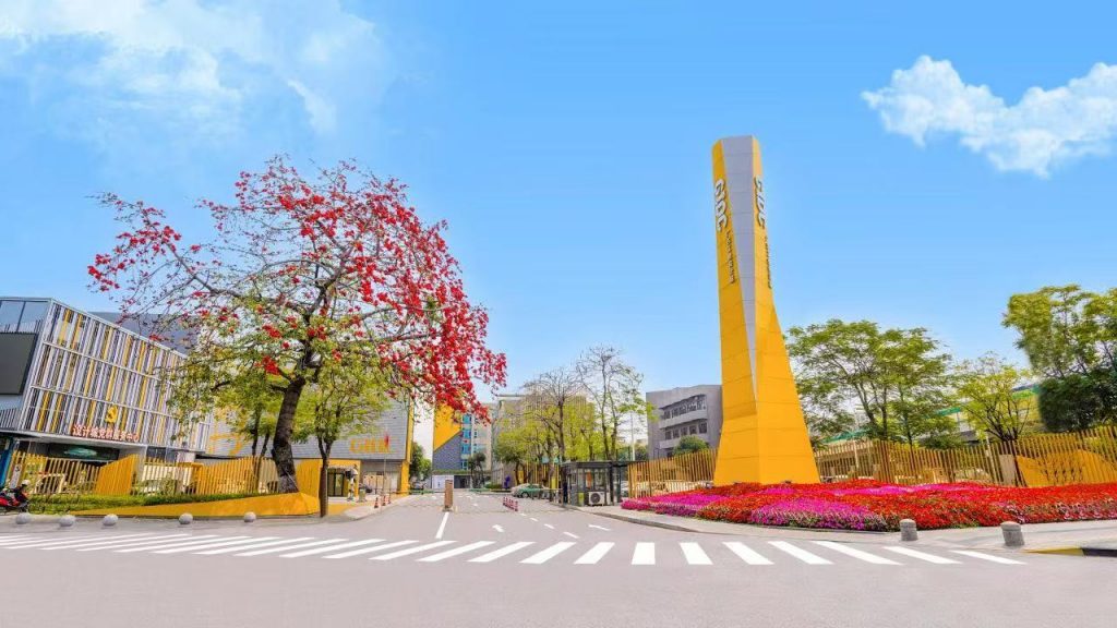 佛山市委書記唐屹峰到廣東工業(yè)設計城調研：以科技創(chuàng)新塑造高質量發(fā)展新優(yōu)勢